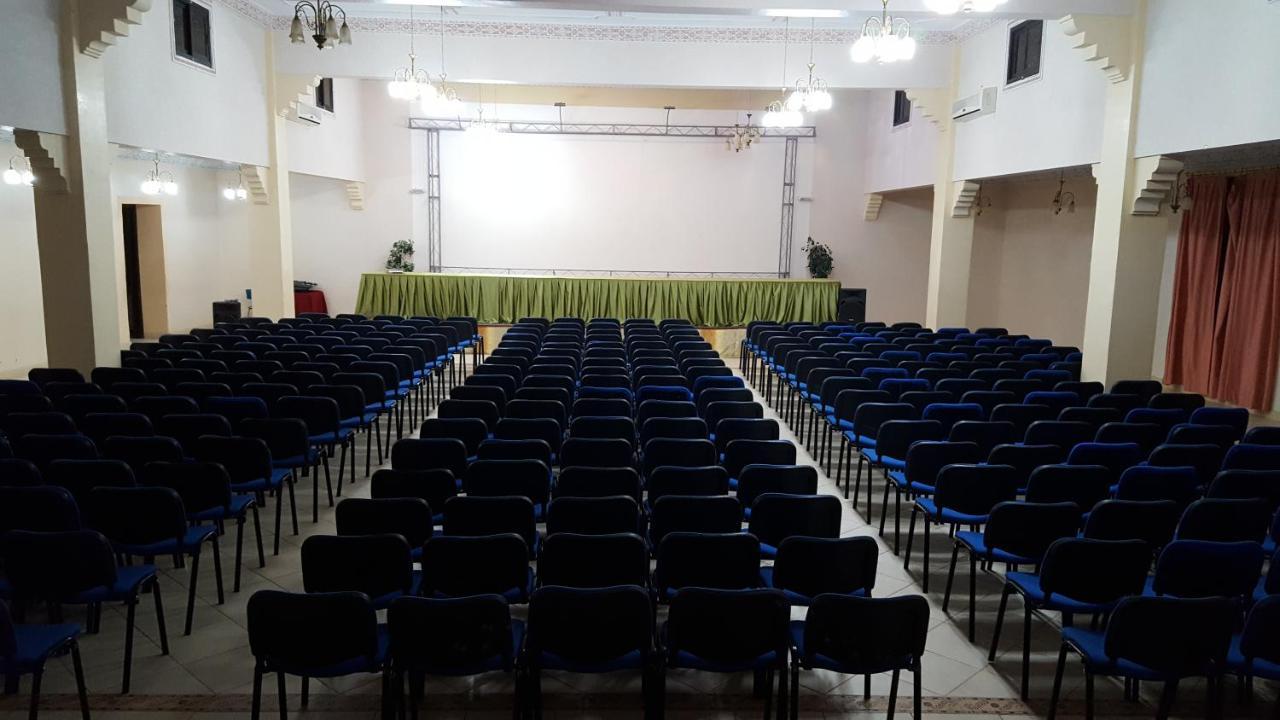 Hotel Bougafer Tinghir Bagian luar foto