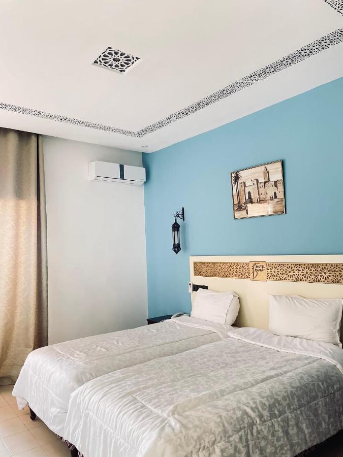 Hotel Bougafer Tinghir Bagian luar foto