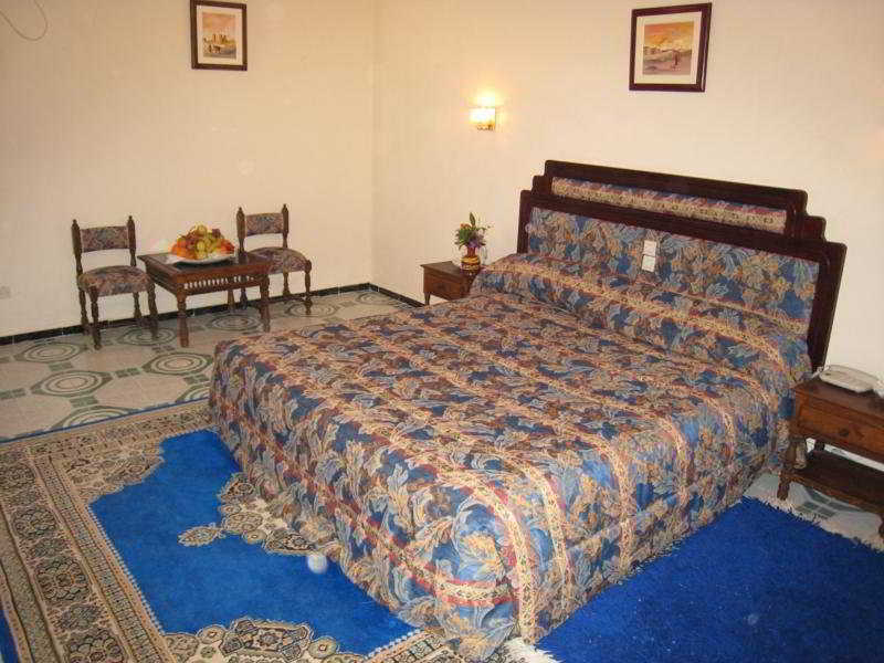 Hotel Bougafer Tinghir Bagian luar foto