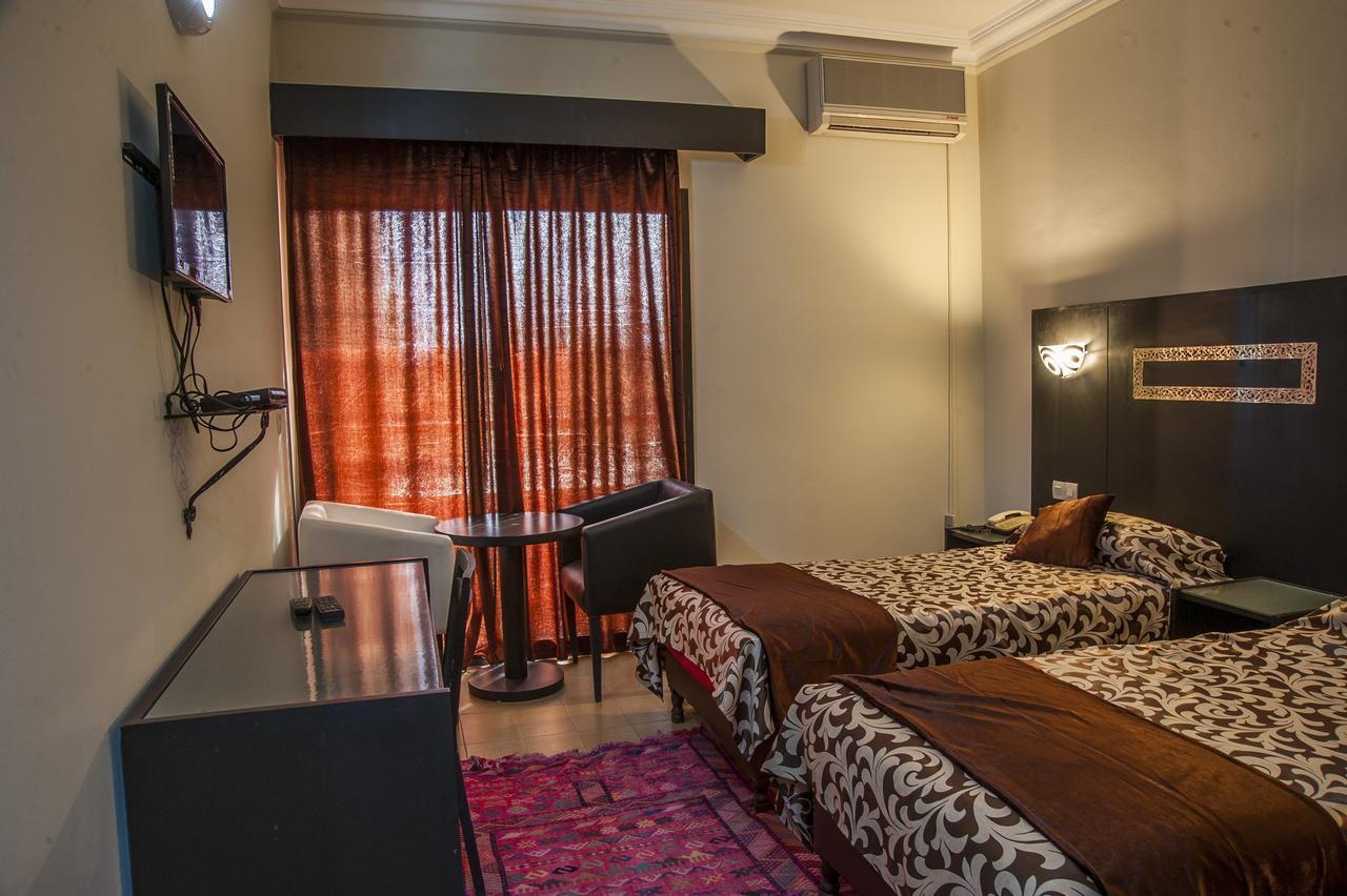 Hotel Bougafer Tinghir Bagian luar foto