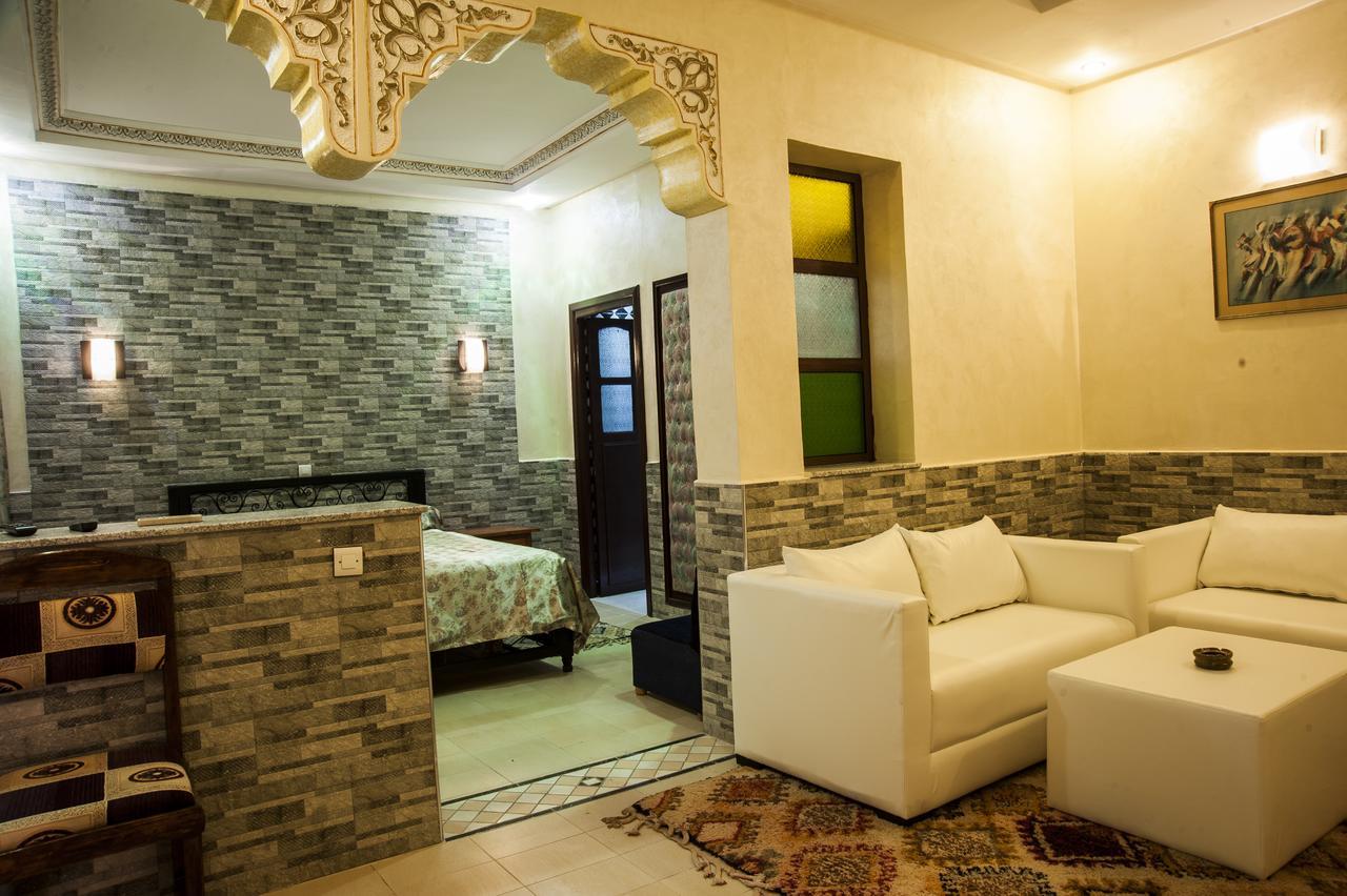 Hotel Bougafer Tinghir Bagian luar foto