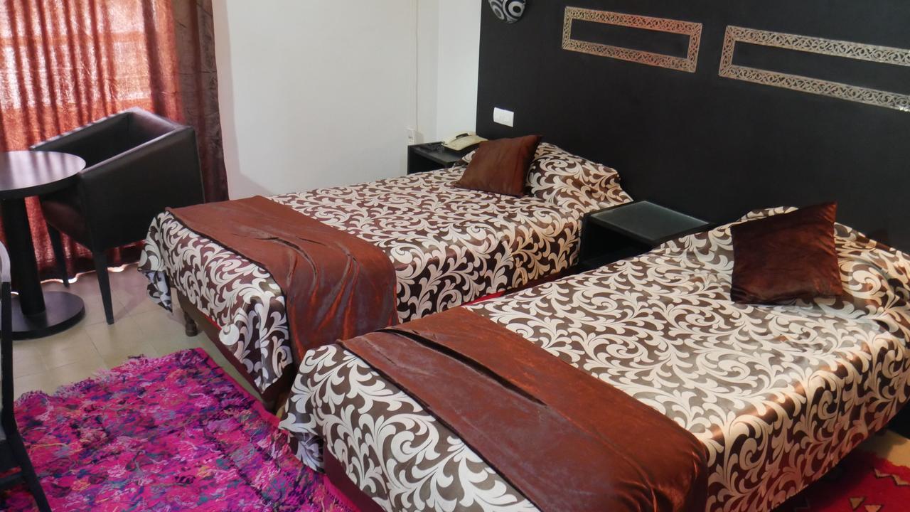 Hotel Bougafer Tinghir Bagian luar foto