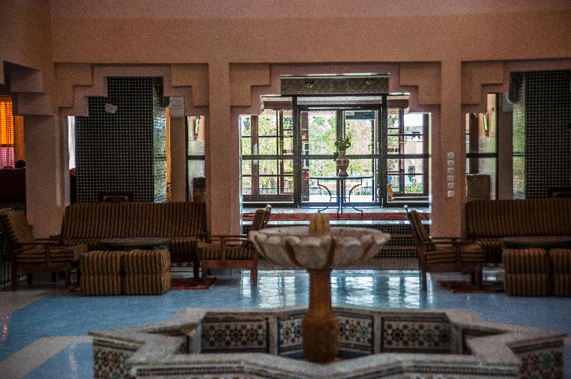 Hotel Bougafer Tinghir Bagian luar foto