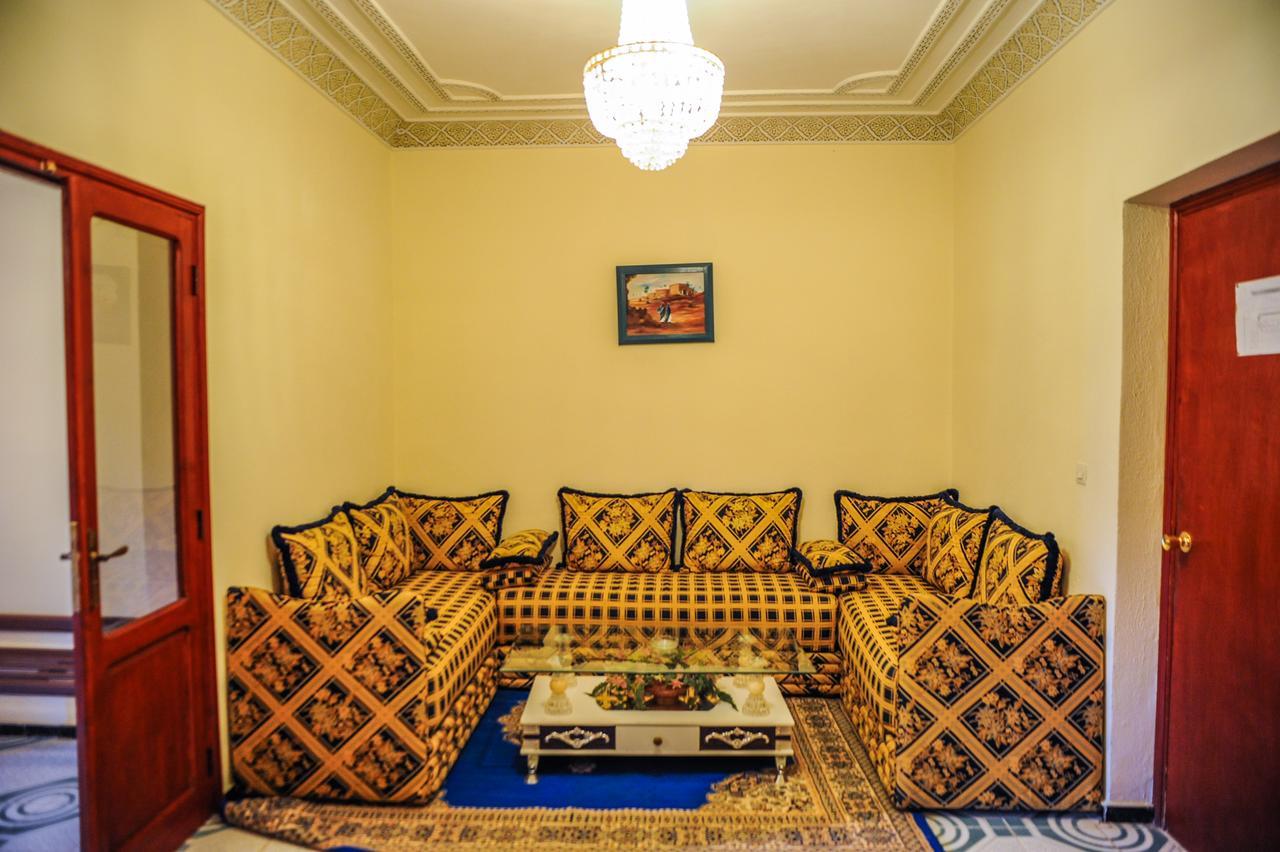 Hotel Bougafer Tinghir Bagian luar foto